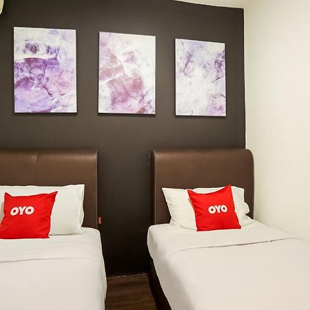 OYO 90460 Hotel Kl2f Rest&Go Shah Alam Exterior foto