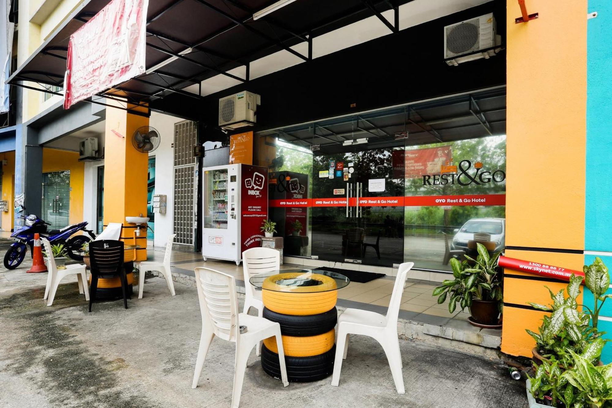 OYO 90460 Hotel Kl2f Rest&Go Shah Alam Exterior foto