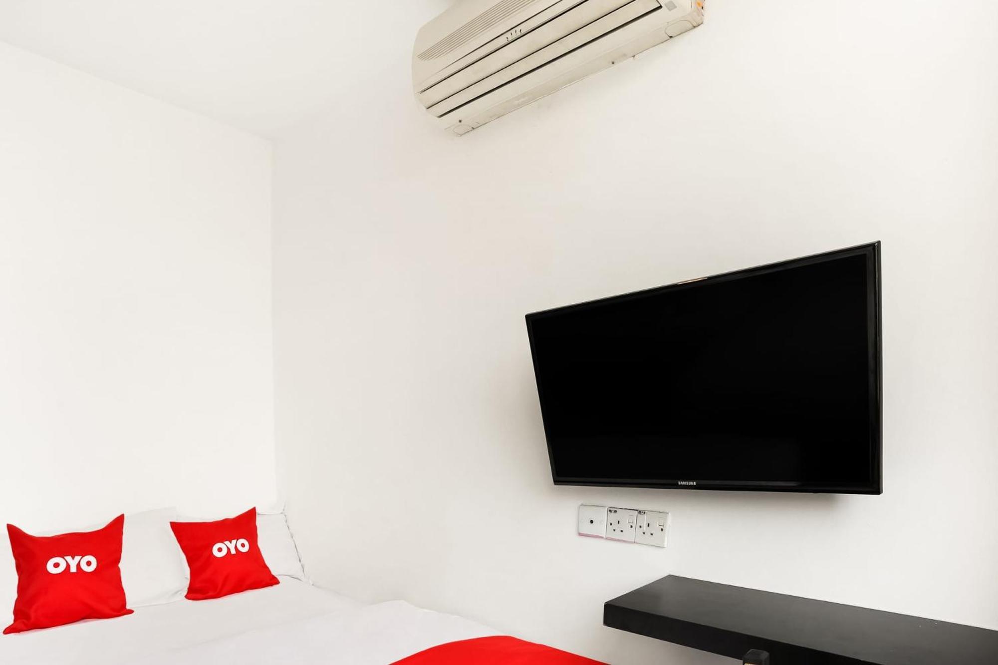 OYO 90460 Hotel Kl2f Rest&Go Shah Alam Exterior foto